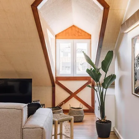 Buja - 2 Bedrooms Penthouse In Lapa *